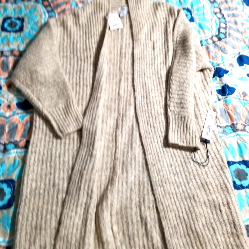 Cardigan sweater